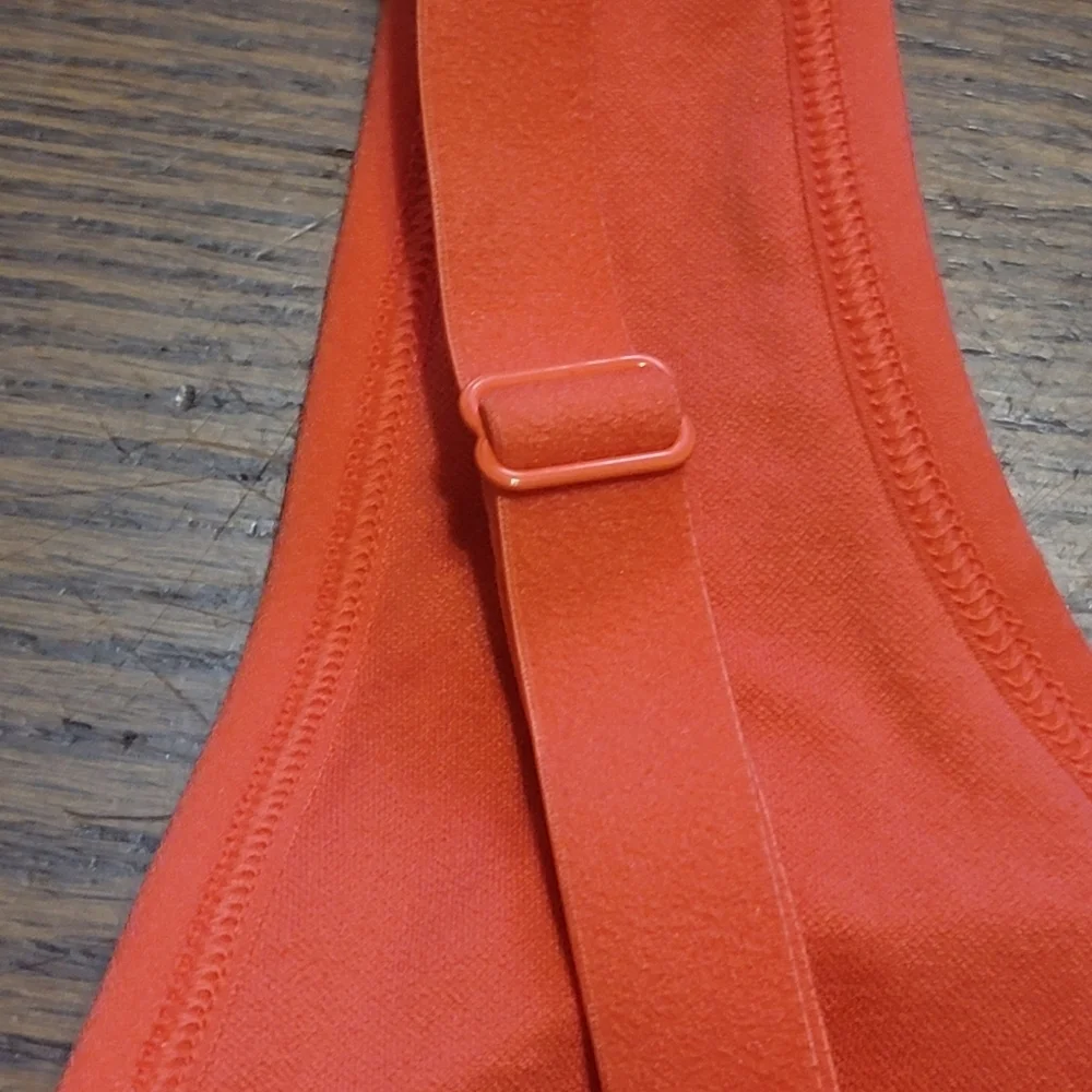 All in Motion Medium Support Zip front Seamless Sports Bra Dark Coral Size XS